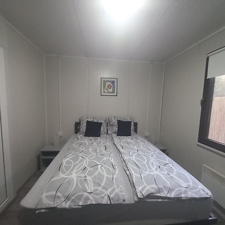 Rita Apartman&Studio Zrenjanin Esterno foto